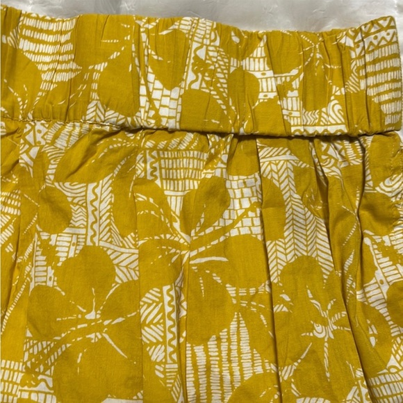Forever 21 Tropical Floral Pleated Skirt Small - Picture 3 of 10